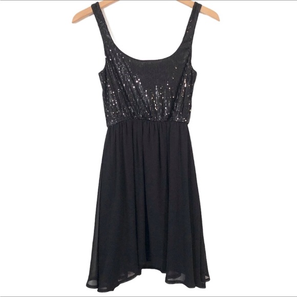 Nollie Sequins Bodice Black Dress Xsmall - Picture 2 of 6